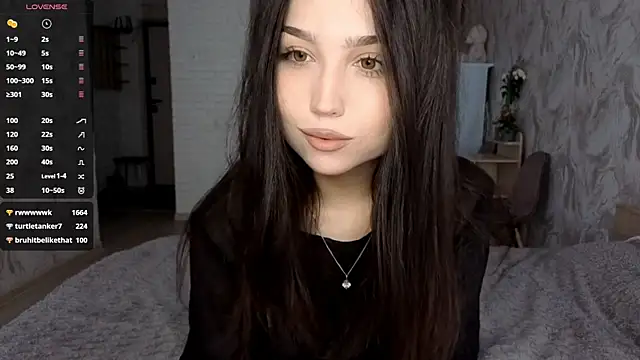 Qwami Amie online show from May 16, 10:36 am