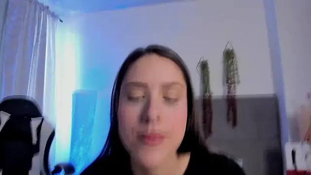 JulietaSnow online show from May 16, 2:27 pm