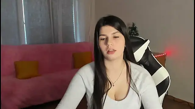 KisaModel online show from December 22, 8:17 am