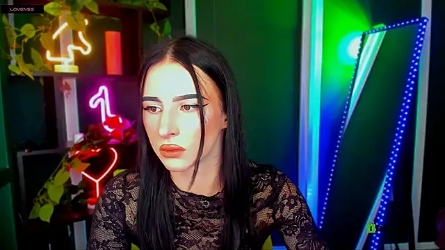 alia skay online show from May 8, 7:05 pm