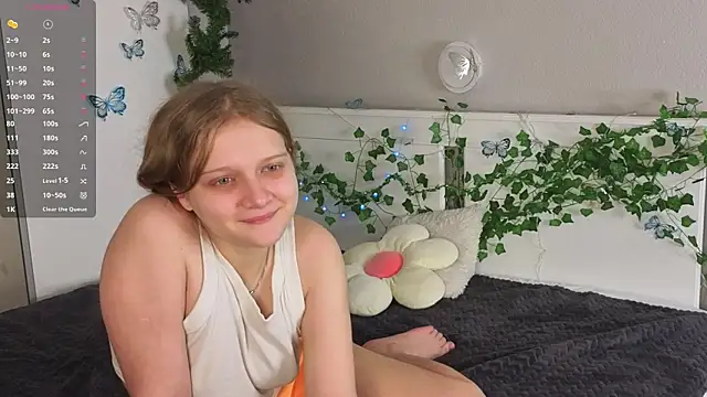 HazeElariel online show from April 3, 3:54 pm