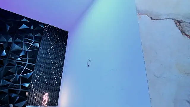 AriadnaLoren online show from March 13, 4:03 am