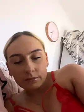 ScarletJ  online show from January 6, 10:57 pm