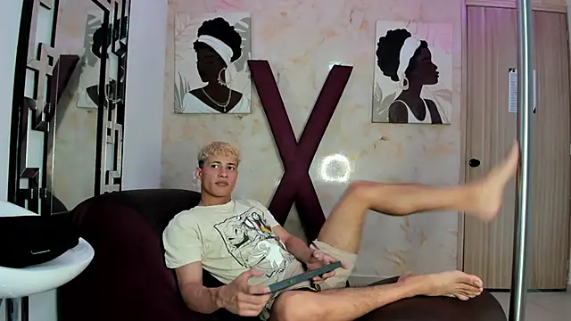 YOUNG GUYS1 online show from April 10, 7:25 am