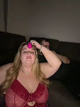 mrandmrsfindom online show from January 7, 9:40 pm