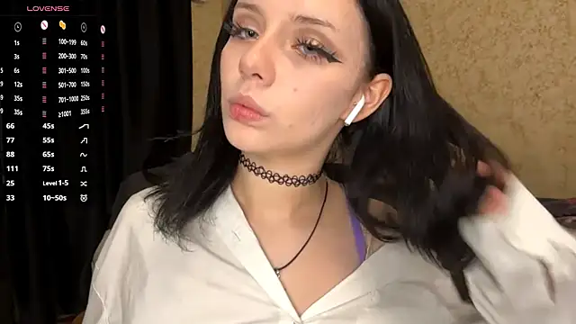 Eva blo0m online show from December 19, 1:25 pm