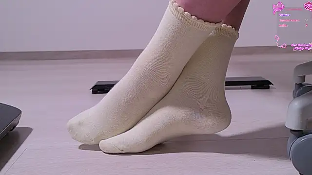 Feetbeth online show from May 19, 1:56 am