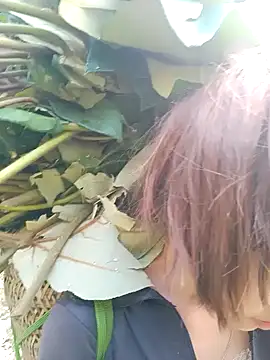 little-effy online show from February 5, 9:01 am