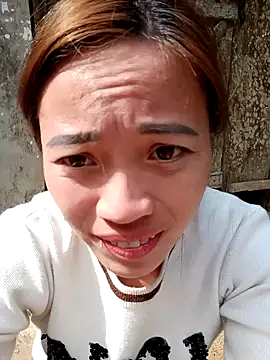 little-effy online show from January 17, 5:04 am