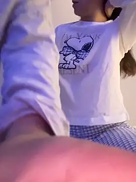soykittyy444 online show from May 17, 12:54 am