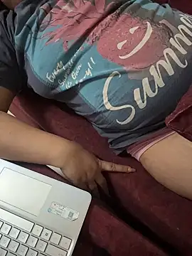 butterflyslay online show from May 21, 4:32 am