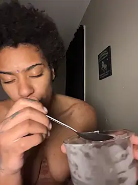 Bellaquitaa lee online show from March 2, 5:08 am