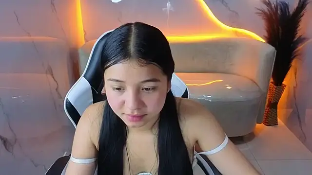 Sofi Adams Tx online show from December 21, 2:10 pm