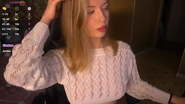 MollyyMayy online show from May 11, 2:46 am