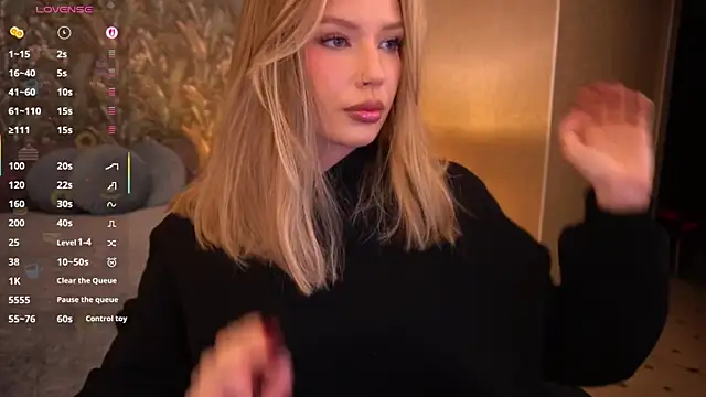 MollyyMayy online show from May 15, 1:43 am