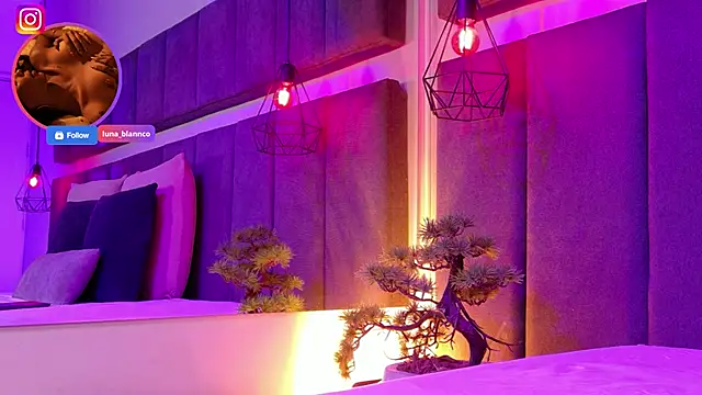 luna blannco online show from May 11, 2:19 pm