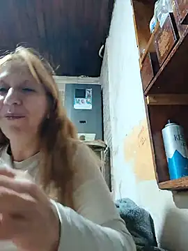 cari75 online show from May 26, 8:41 pm