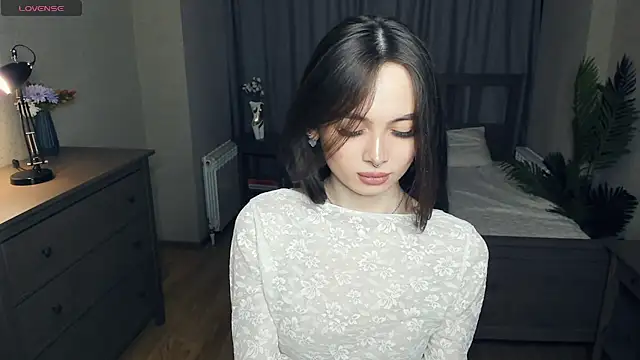 YvonneRobes online show from February 23, 7:57 pm