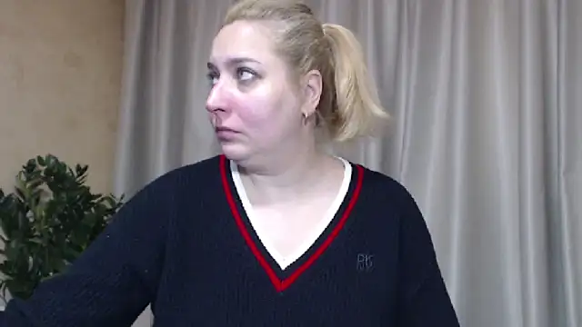 sweetpussy13 online show from January 16, 7:37 am