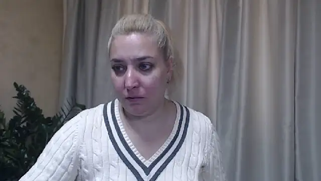 sweetpussy13 online show from October 26, 6:53 am