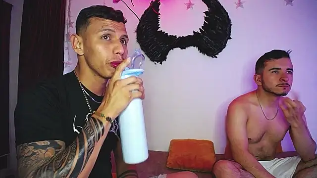 Noha and Iam online show from March 9, 12:30 pm