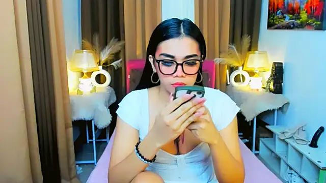 demsayhollywood555 online show from January 10, 12:21 pm