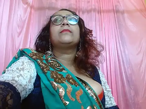 MISTI KOLK online show from January 7, 9:01 am