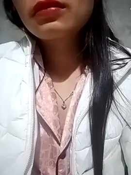 honey-kis online show from January 8, 7:40 pm