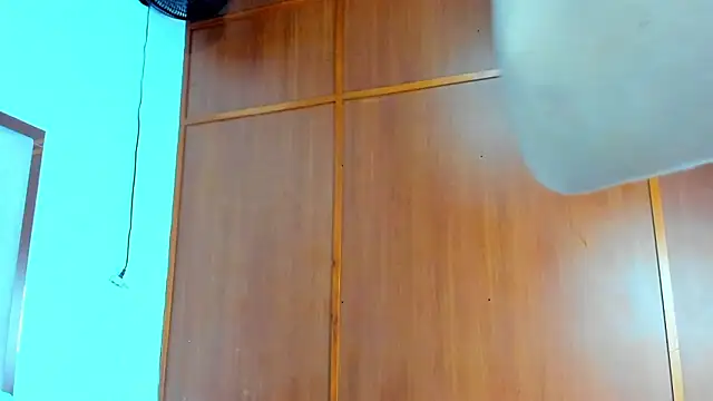 mia winster online show from January 9, 8:02 pm