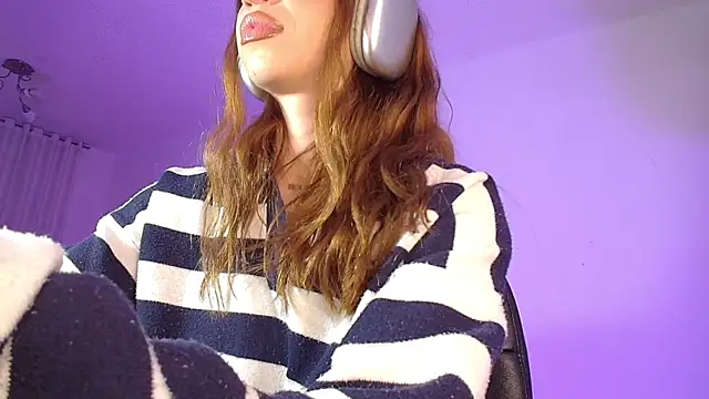 alina lee online show from May 24, 2:32 am