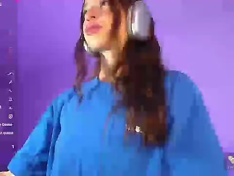 alina lee online show from January 14, 1:43 am