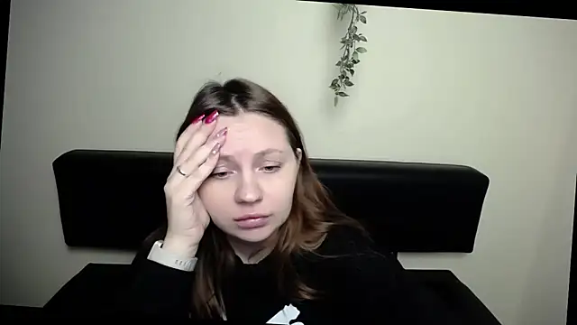 LiliaErmi online show from April 8, 6:26 am