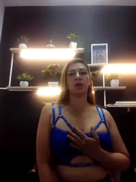 ValeryDuran online show from April 10, 4:57 pm