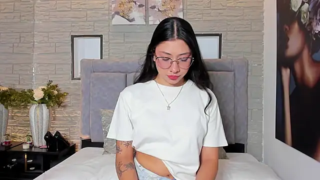 LanaRouse online show from January 9, 1:37 pm