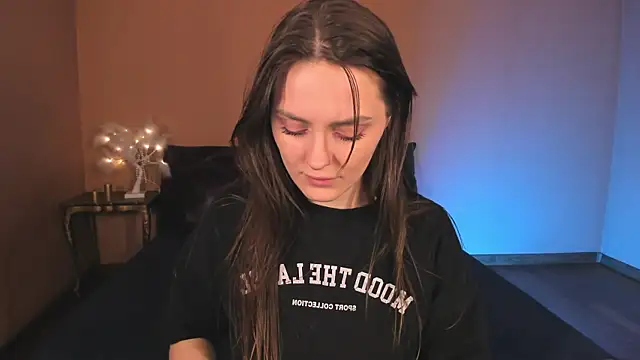 Amber-Tender online show from May 15, 11:18 pm