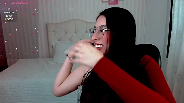 emmalove doll online show from April 8, 1:08 am