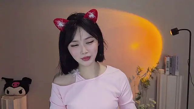 Pinkgirl520 online show from May 5, 11:57 am