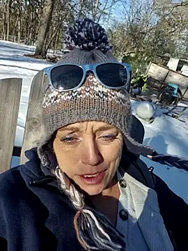 gailbee12 online show from January 31, 9:24 pm