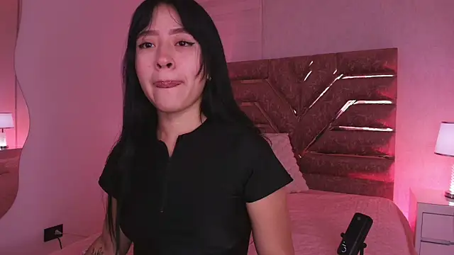 sofia go  online show from May 11, 11:56 am
