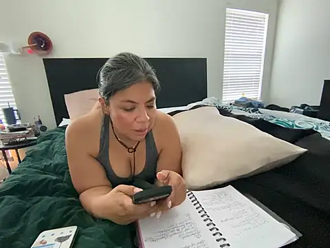 BettyWhispers online show from April 9, 6:46 pm