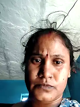 Akanksha soni online show from June 21, 3:10 am