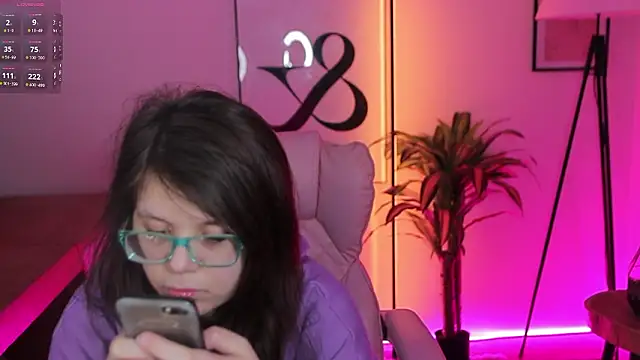 Ariell Mini online show from February 18, 6:23 am