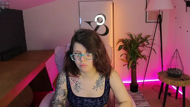 Ariell Mini online show from May 20, 5:48 am
