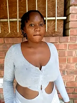 SweetHotPussy 99 online show from April 6, 5:41 am