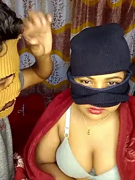 Crazy Couple 1 online show from January 8, 5:28 pm