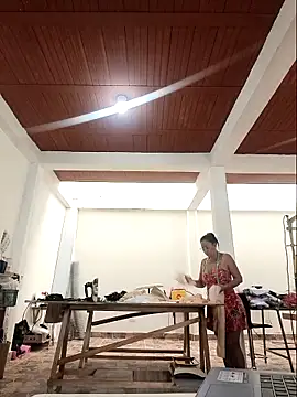 Naomy Mature online show from May 8, 5:59 pm
