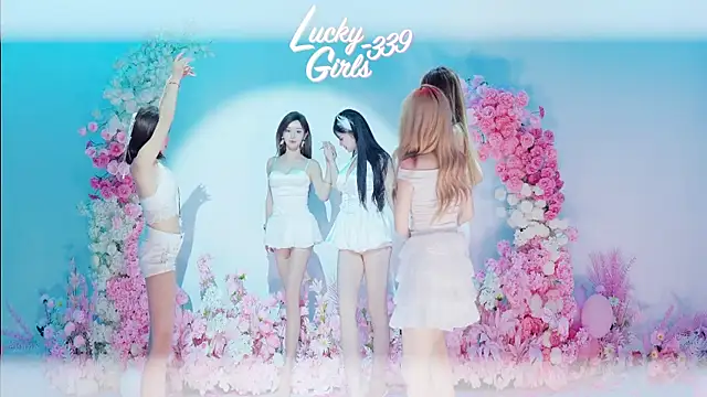 Luckygirls-339 online show from May 23, 1:59 am