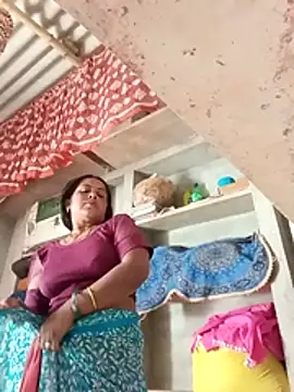 Shreya pandit online show from April 6, 6:47 am