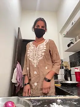 Pooja Love143 online show from April 7, 5:42 am