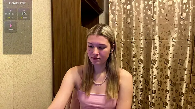 SkyeDavis online show from January 5, 7:06 pm